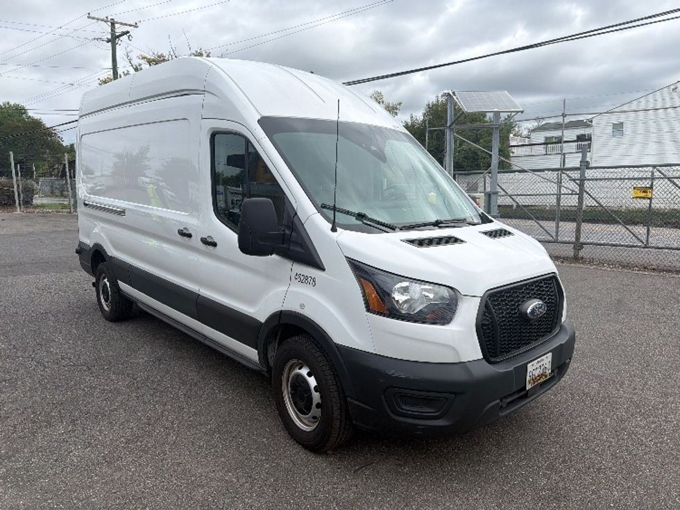 Cargo Van (Panel Van)-Light and Medium Duty Trucks-Ford-2022-Transit 350-Baltimore-MD-112,443\n\t\tmiles-$ 31,000 - Image 1