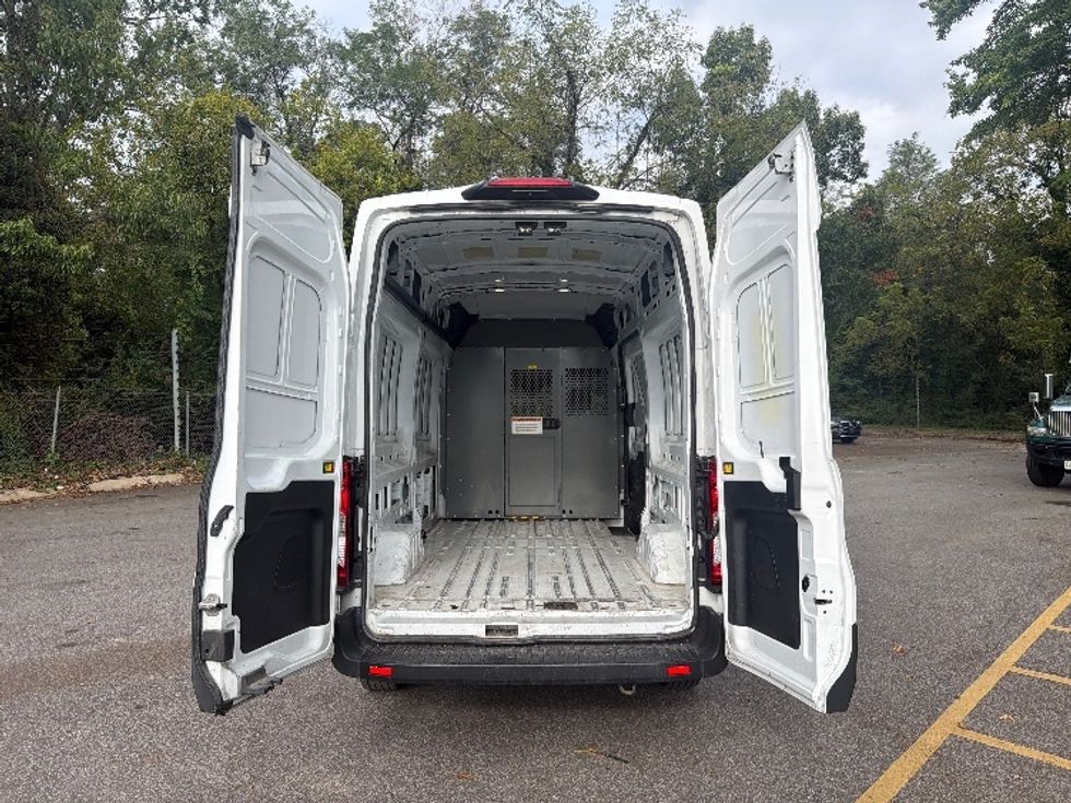 Cargo Van (Panel Van)-Light and Medium Duty Trucks-Ford-2022-Transit 350-Baltimore-MD-112,443\n\t\tmiles-$ 31,000 - Image 7