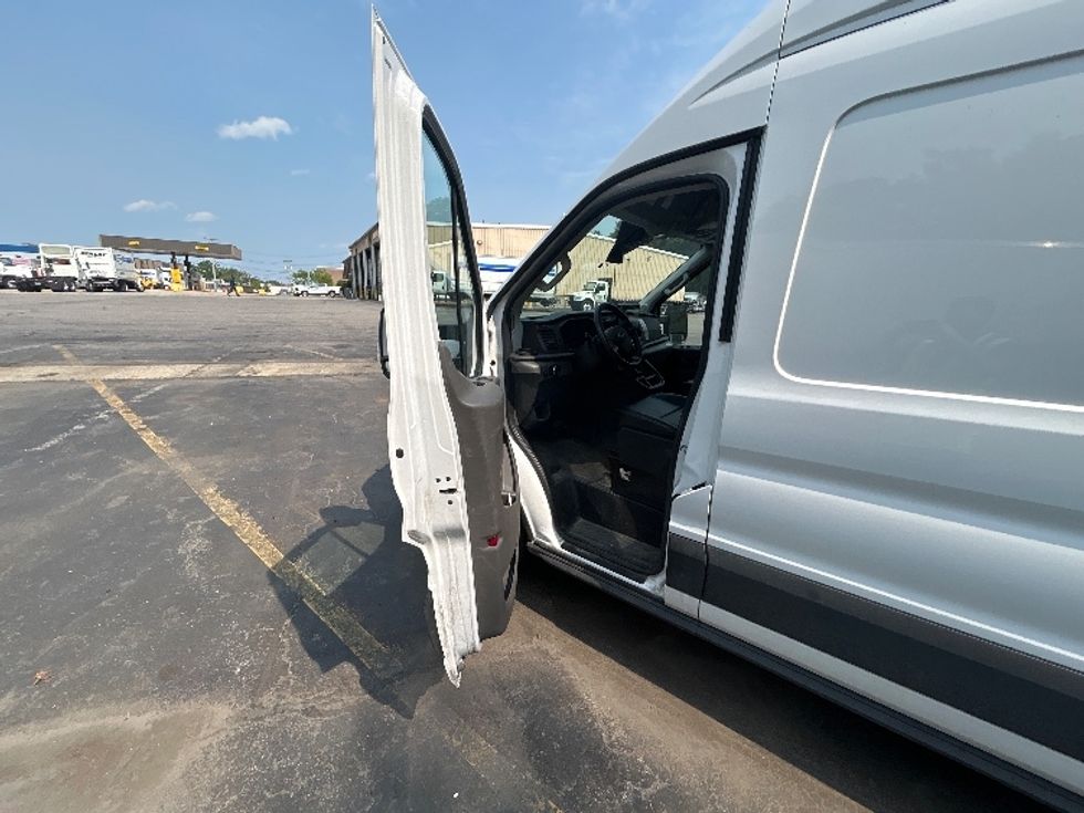 Cargo Van (Panel Van)-Light and Medium Duty Trucks-Ford-2022-Transit 350-Braintree-MA-15,034\n\t\tmiles-$ 48,500 - Image 13