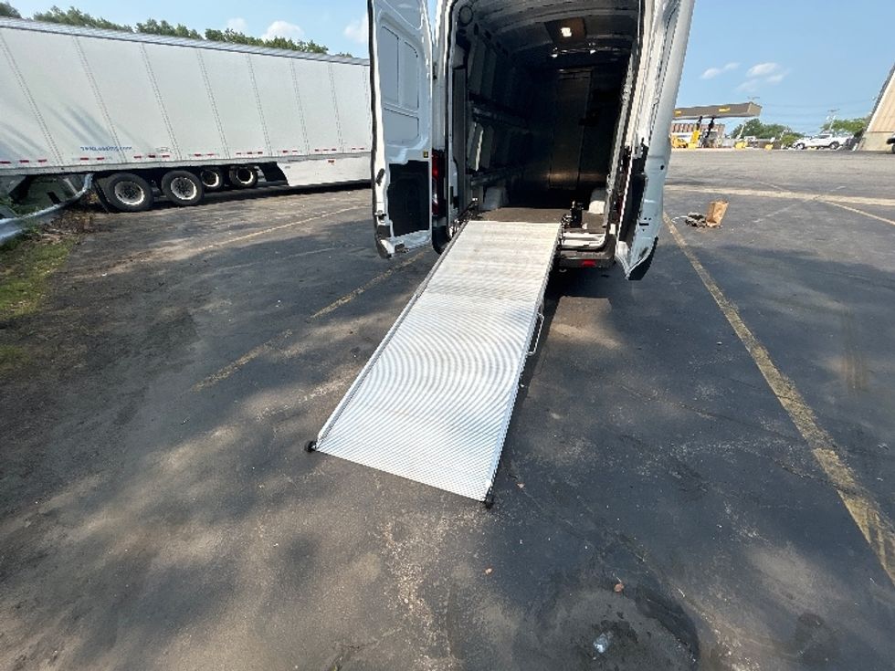 Cargo Van (Panel Van)-Light and Medium Duty Trucks-Ford-2022-Transit 350-Braintree-MA-15,034\n\t\tmiles-$ 48,500 - Image 23