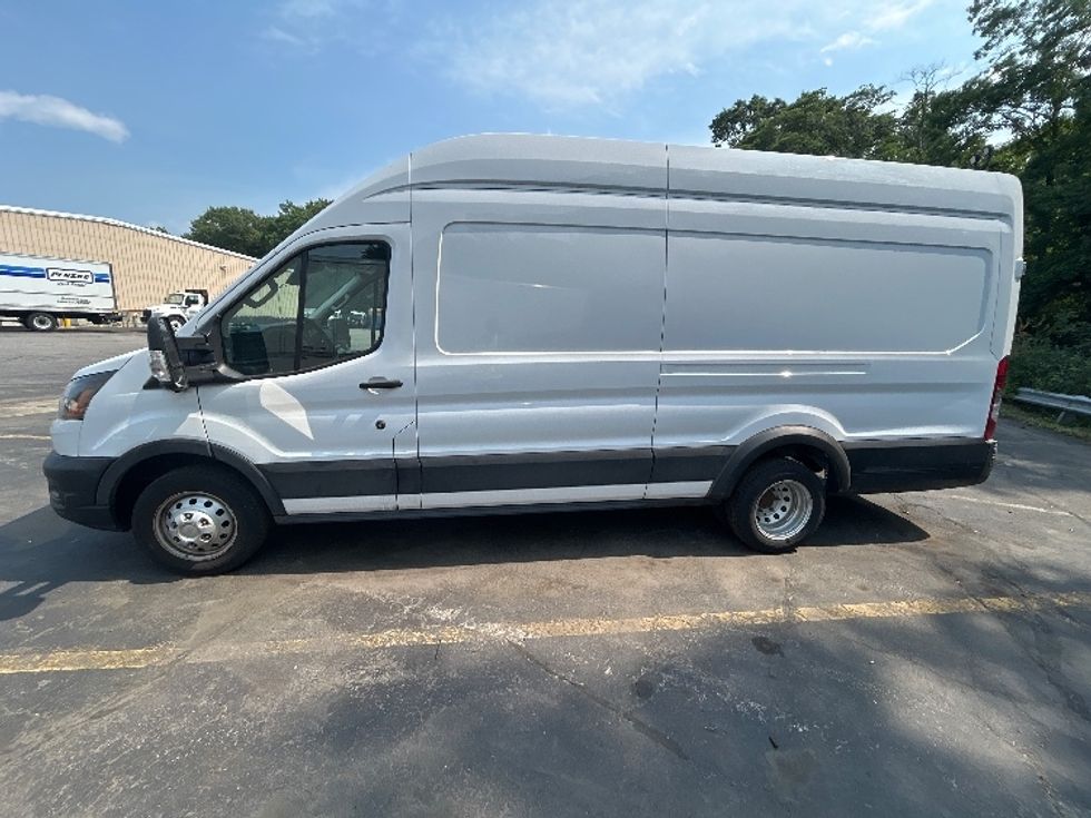 Cargo Van (Panel Van)-Light and Medium Duty Trucks-Ford-2022-Transit 350-Braintree-MA-15,034\n\t\tmiles-$ 48,500 - Image 4