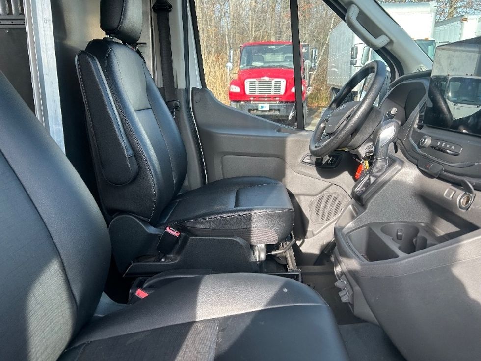 Cargo Van (Panel Van)-Light and Medium Duty Trucks-Ford-2022-Transit 350-Braintree-MA-17,715\n\t\tmiles-$ 45,000 - Image 21