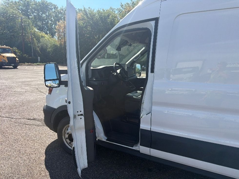 Cargo Van (Panel Van)-Light and Medium Duty Trucks-Ford-2022-Transit 350-Brooklyn Park-MN-15,317\n\t\tmiles-$ 46,000 - Image 12