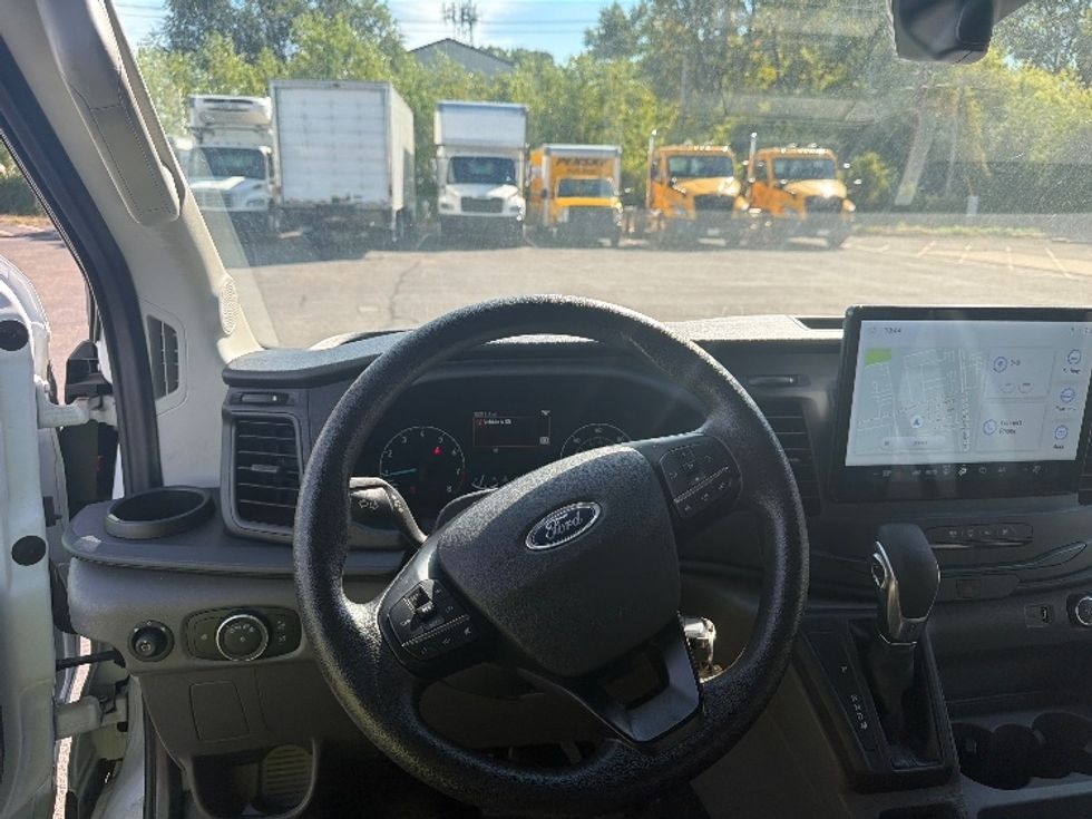 Cargo Van (Panel Van)-Light and Medium Duty Trucks-Ford-2022-Transit 350-Brooklyn Park-MN-15,317\n\t\tmiles-$ 46,000 - Image 14
