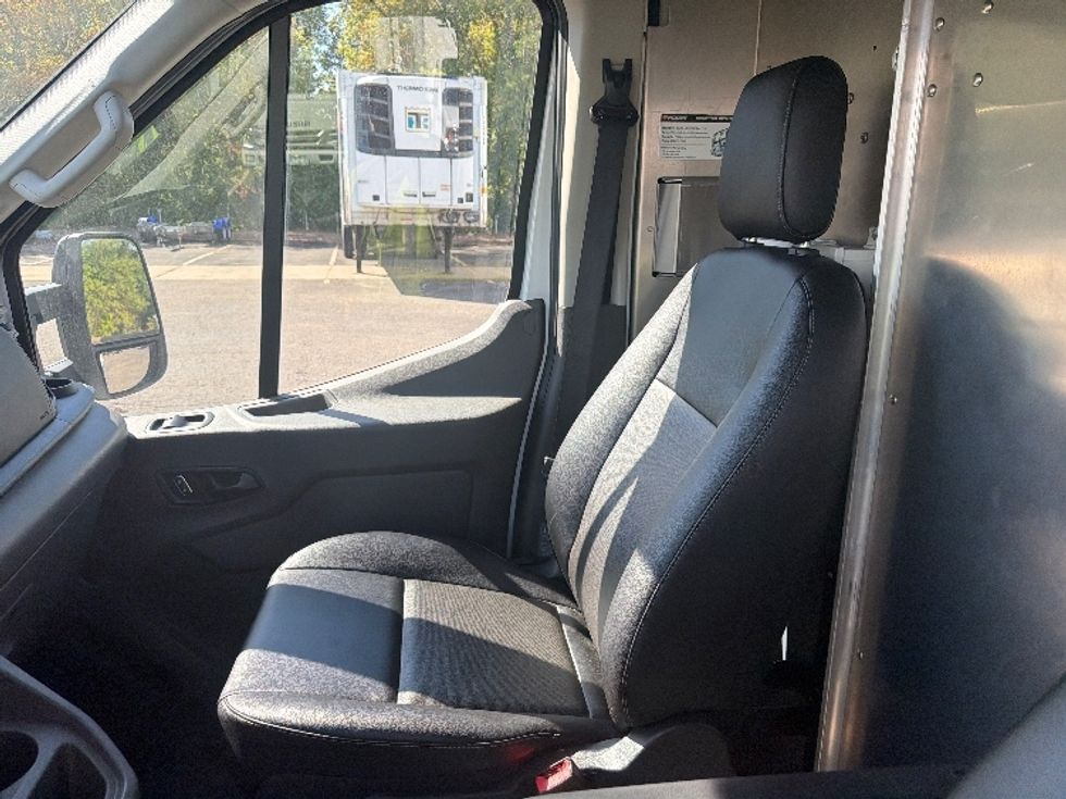 Cargo Van (Panel Van)-Light and Medium Duty Trucks-Ford-2022-Transit 350-Brooklyn Park-MN-15,317\n\t\tmiles-$ 46,000 - Image 15