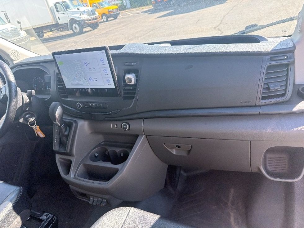 Cargo Van (Panel Van)-Light and Medium Duty Trucks-Ford-2022-Transit 350-Brooklyn Park-MN-15,317\n\t\tmiles-$ 46,000 - Image 17