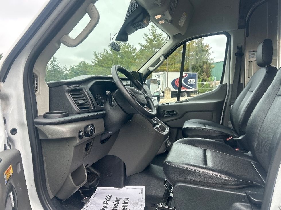 Cargo Van (Panel Van)-Light and Medium Duty Trucks-Ford-2022-Transit 350-Burlington-NJ-34,858\n\t\tmiles-$ 43,500 - Image 15