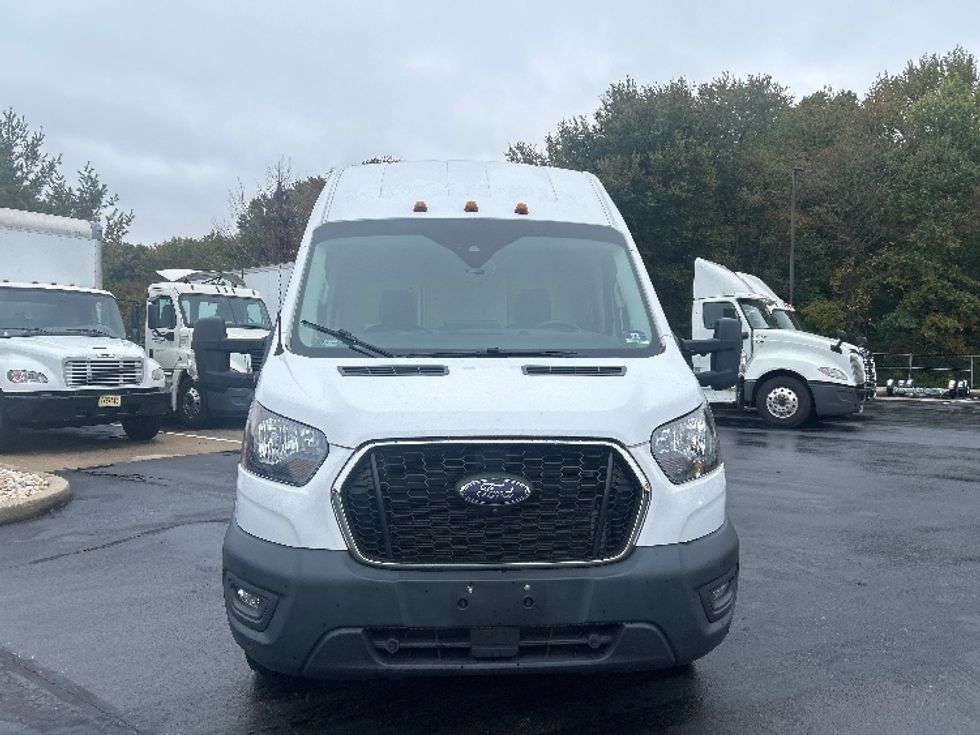 Cargo Van (Panel Van)-Light and Medium Duty Trucks-Ford-2022-Transit 350-Burlington-NJ-34,858\n\t\tmiles-$ 43,500 - Image 2