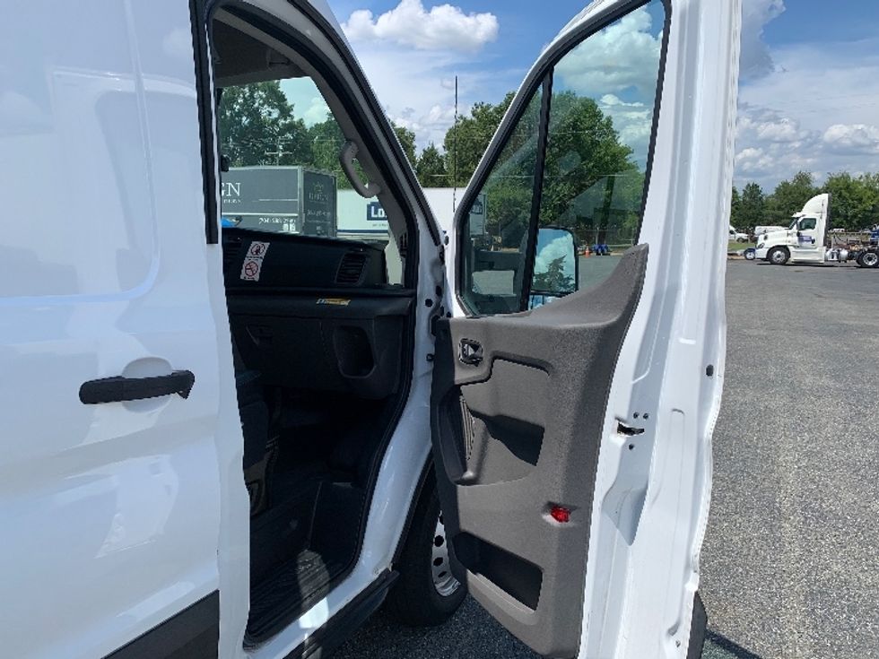 Cargo Van (Panel Van)-Light and Medium Duty Trucks-Ford-2022-Transit 350-Concord-NC-19,000\n\t\tmiles-$ 50,500 - Image 18