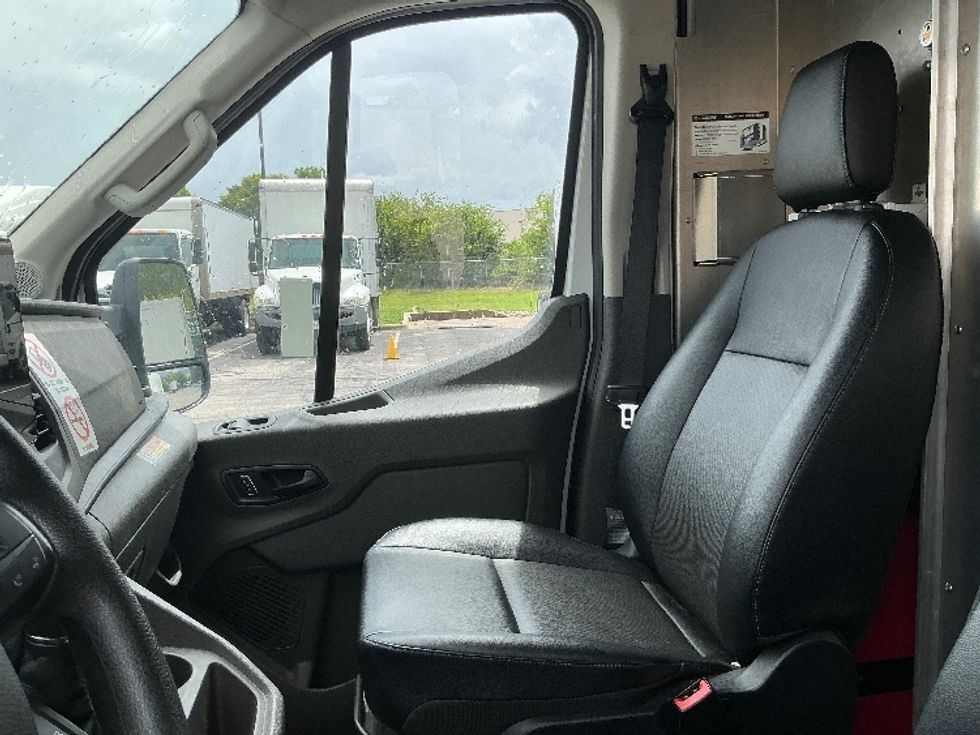 Cargo Van (Panel Van)-Light and Medium Duty Trucks-Ford-2022-Transit 350-Dallas-TX-26,629\n\t\tmiles-$ 48,250 - Image 16