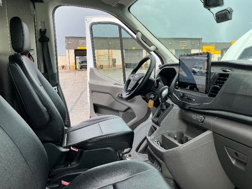 Cargo Van (Panel Van)-Light and Medium Duty Trucks-Ford-2022-Transit 350-Dallas-TX-26,629\n\t\tmiles-$ 48,250 - Image 19