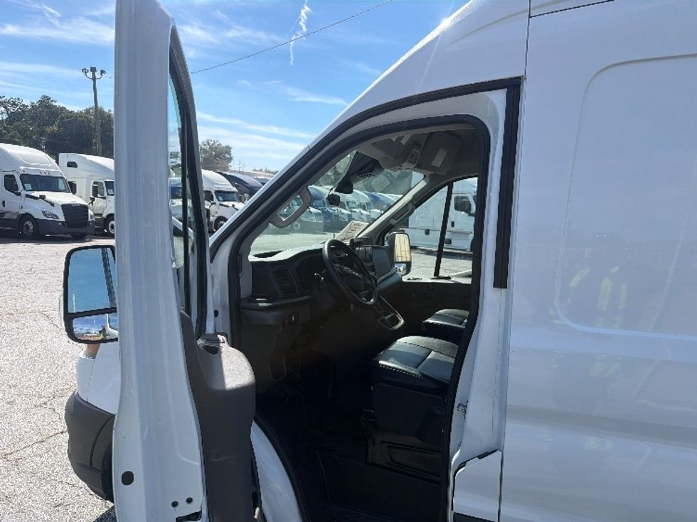 Cargo Van (Panel Van)-Light and Medium Duty Trucks-Ford-2022-Transit 350-Forest Park-GA-58,387\n\t\tmiles-$ 40,000 - Image 16