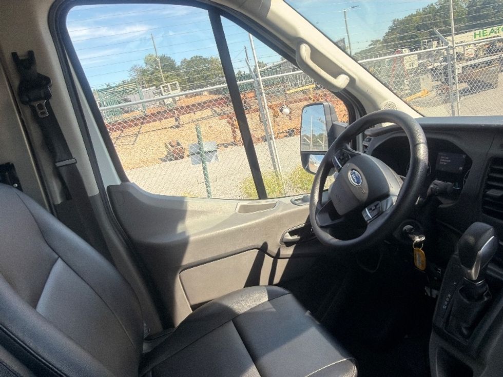 Cargo Van (Panel Van)-Light and Medium Duty Trucks-Ford-2022-Transit 350-Forest Park-GA-58,387\n\t\tmiles-$ 40,000 - Image 22