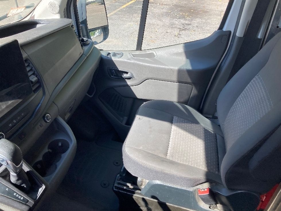 Cargo Van (Panel Van)-Light and Medium Duty Trucks-Ford-2022-Transit 350-Franklin-MA-148,112\n\t\tmiles-$ 30,500 - Image 19