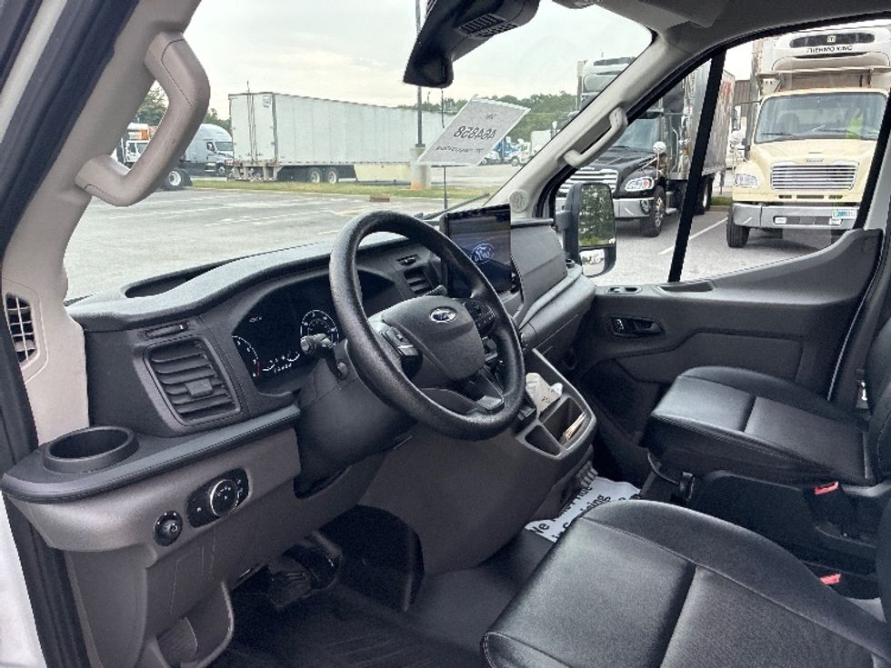 Cargo Van (Panel Van)-Light and Medium Duty Trucks-Ford-2022-Transit 350-Greenville-SC-12,293\n\t\tmiles-$ 49,750 - Image 17