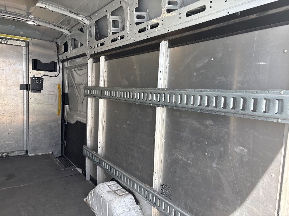 Cargo Van (Panel Van)-Light and Medium Duty Trucks-Ford-2022-Transit 350-Harahan-LA-59,543\n\t\tmiles-$ 45,000 - Image 12