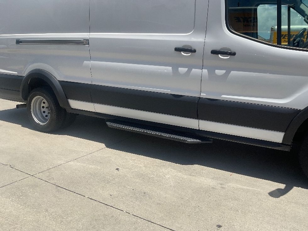 Cargo Van (Panel Van)-Light and Medium Duty Trucks-Ford-2022-Transit 350-Harahan-LA-59,543\n\t\tmiles-$ 45,000 - Image 14