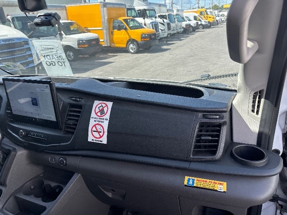 Cargo Van (Panel Van)-Light and Medium Duty Trucks-Ford-2022-Transit 350-Harahan-LA-59,543\n\t\tmiles-$ 45,000 - Image 21