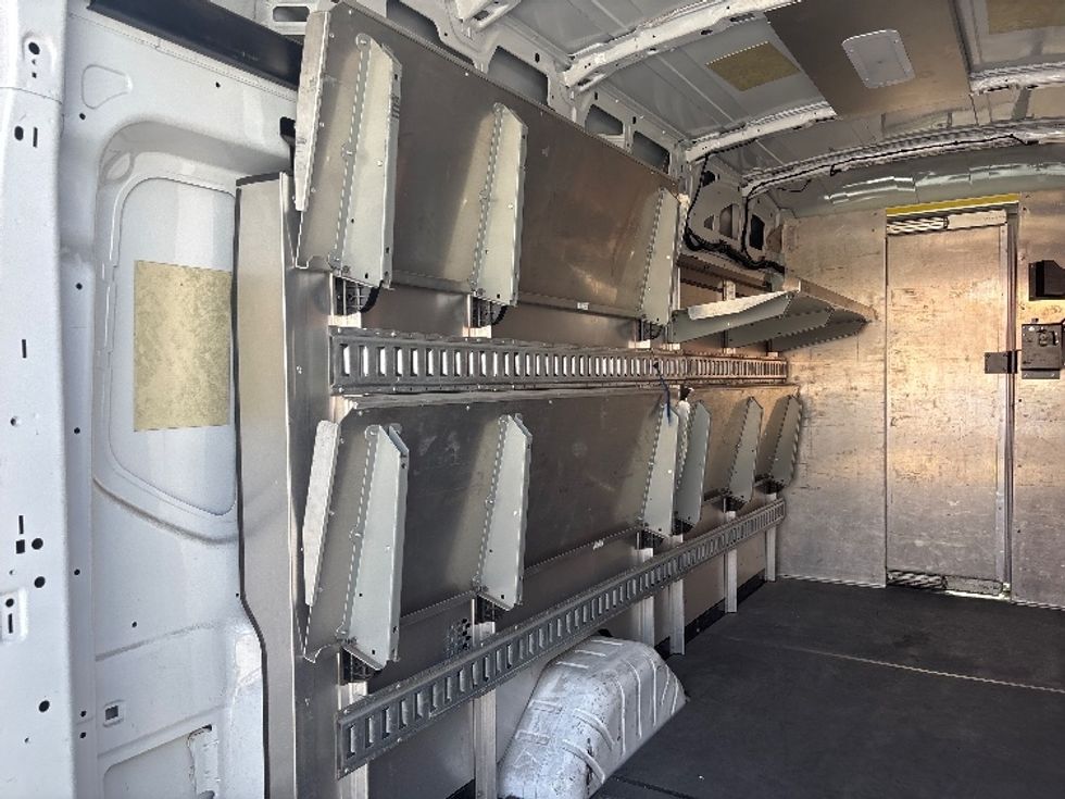 Cargo Van (Panel Van)-Light and Medium Duty Trucks-Ford-2022-Transit 350-Harahan-LA-59,543\n\t\tmiles-$ 45,000 - Image 27