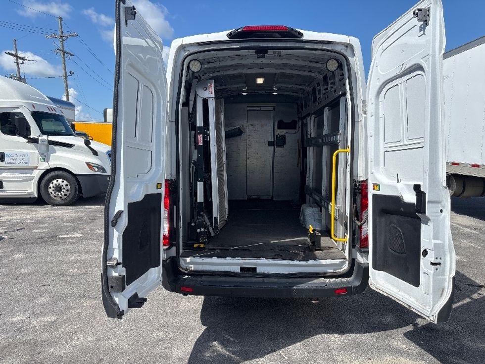 Cargo Van (Panel Van)-Light and Medium Duty Trucks-Ford-2022-Transit 350-Harahan-LA-59,543\n\t\tmiles-$ 45,000 - Image 8