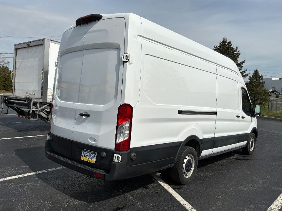Cargo Van (Panel Van)-Light and Medium Duty Trucks-Ford-2022-Transit 350-Harrisburg-PA-108,668\n\t\tmiles-$ 38,500 - Image 13