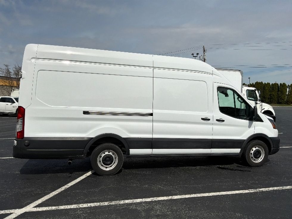 Cargo Van (Panel Van)-Light and Medium Duty Trucks-Ford-2022-Transit 350-Harrisburg-PA-108,668\n\t\tmiles-$ 38,500 - Image 15