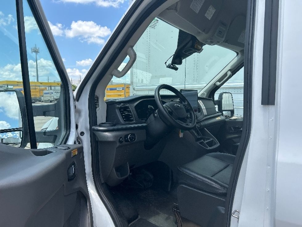 Cargo Van (Panel Van)-Light and Medium Duty Trucks-Ford-2022-Transit 350-Houston-TX-13,309\n\t\tmiles-$ 49,500 - Image 14