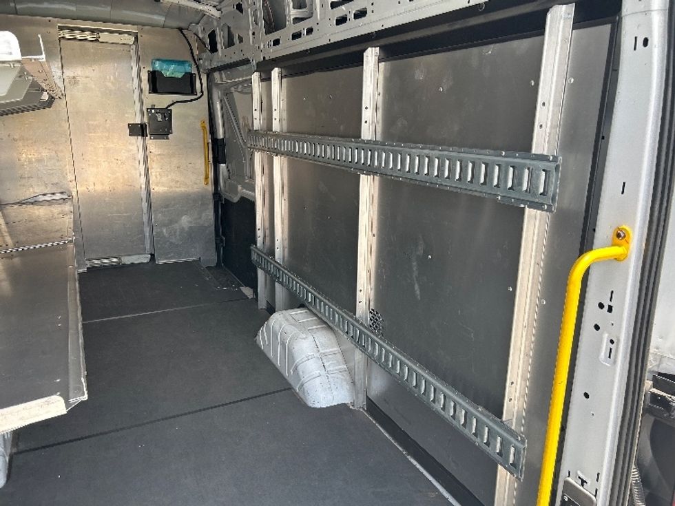 Cargo Van (Panel Van)-Light and Medium Duty Trucks-Ford-2022-Transit 350-Houston-TX-21,769\n\t\tmiles-$ 50,250 - Image 12