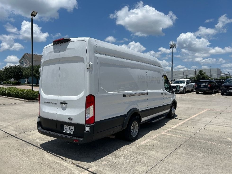 Cargo Van (Panel Van)-Light and Medium Duty Trucks-Ford-2022-Transit 350-Houston-TX-21,769\n\t\tmiles-$ 50,250 - Image 13