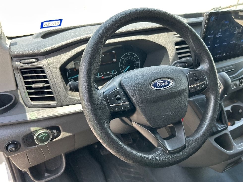 Cargo Van (Panel Van)-Light and Medium Duty Trucks-Ford-2022-Transit 350-Houston-TX-21,769\n\t\tmiles-$ 50,250 - Image 17