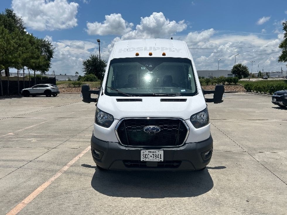 Cargo Van (Panel Van)-Light and Medium Duty Trucks-Ford-2022-Transit 350-Houston-TX-21,769\n\t\tmiles-$ 50,250 - Image 2