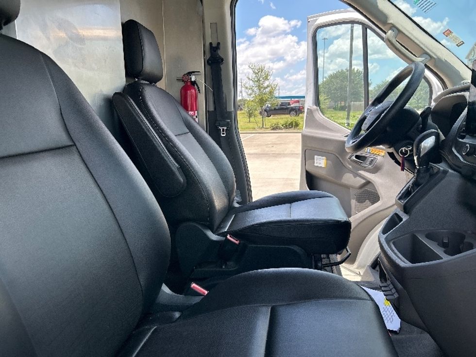 Cargo Van (Panel Van)-Light and Medium Duty Trucks-Ford-2022-Transit 350-Houston-TX-21,769\n\t\tmiles-$ 50,250 - Image 22