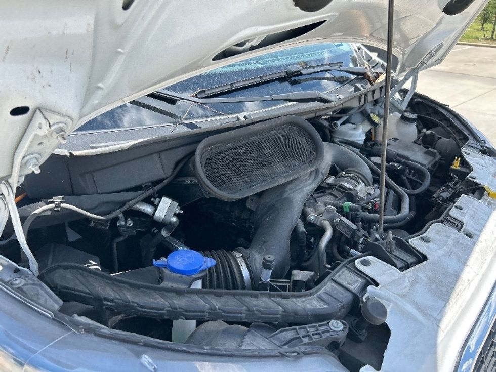 Cargo Van (Panel Van)-Light and Medium Duty Trucks-Ford-2022-Transit 350-Houston-TX-21,769\n\t\tmiles-$ 50,250 - Image 23