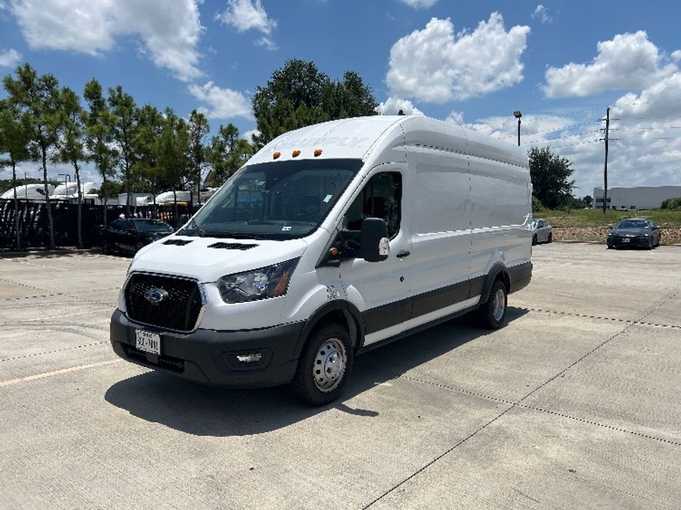 Cargo Van (Panel Van)-Light and Medium Duty Trucks-Ford-2022-Transit 350-Houston-TX-21,769\n\t\tmiles-$ 50,250 - Image 3
