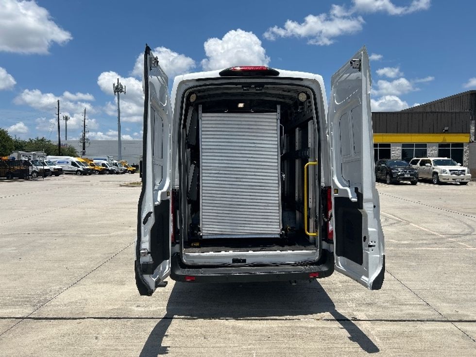 Cargo Van (Panel Van)-Light and Medium Duty Trucks-Ford-2022-Transit 350-Houston-TX-21,769\n\t\tmiles-$ 50,250 - Image 8