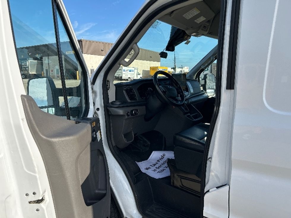 Cargo Van (Panel Van)-Light and Medium Duty Trucks-Ford-2022-Transit 350-Houston-TX-28,746\n\t\tmiles-$ 49,500 - Image 16