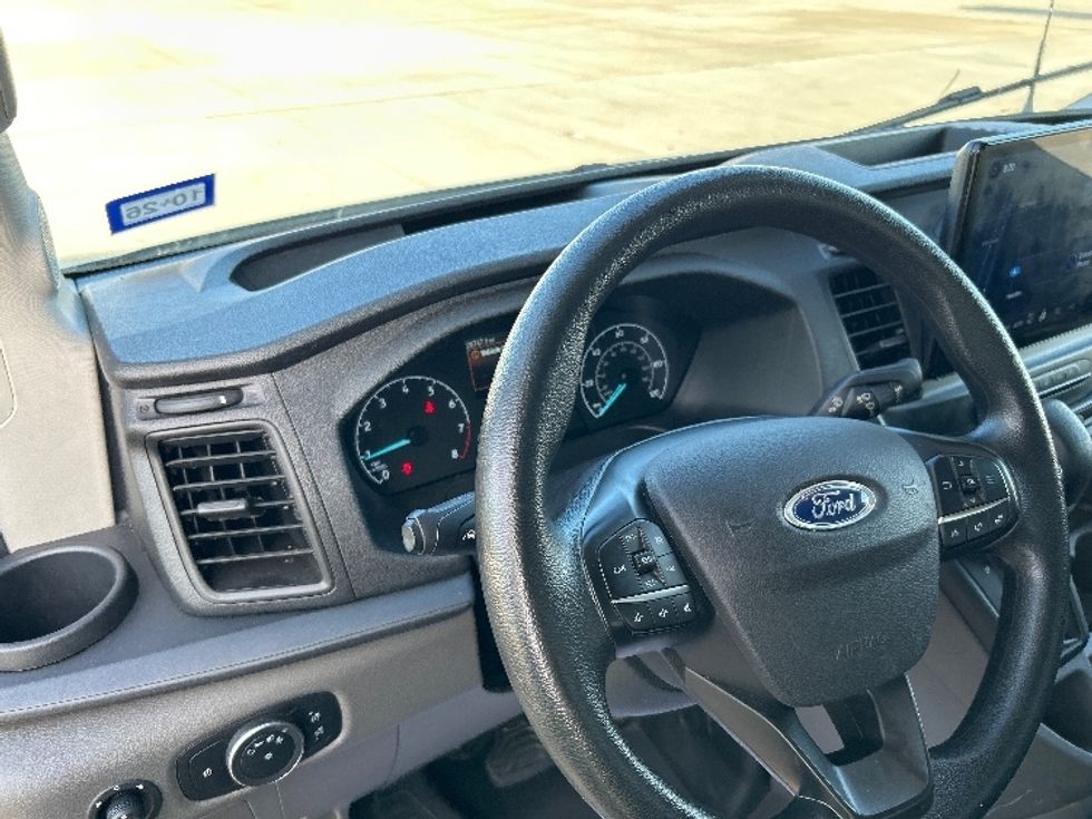 Cargo Van (Panel Van)-Light and Medium Duty Trucks-Ford-2022-Transit 350-Houston-TX-28,746\n\t\tmiles-$ 49,500 - Image 17