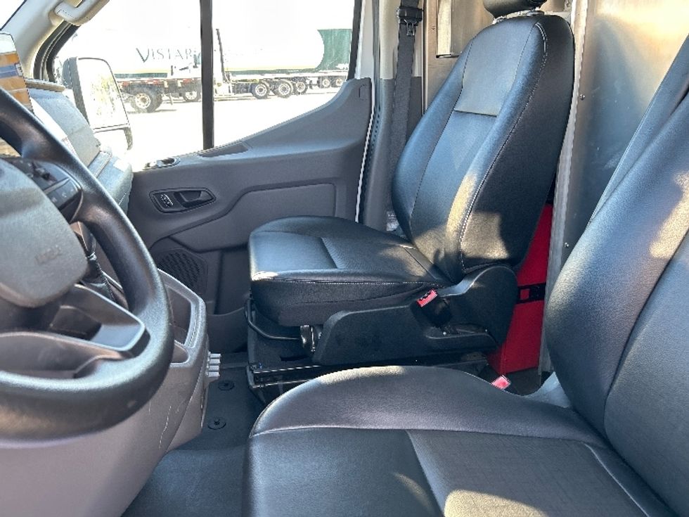 Cargo Van (Panel Van)-Light and Medium Duty Trucks-Ford-2022-Transit 350-Houston-TX-28,746\n\t\tmiles-$ 49,500 - Image 19