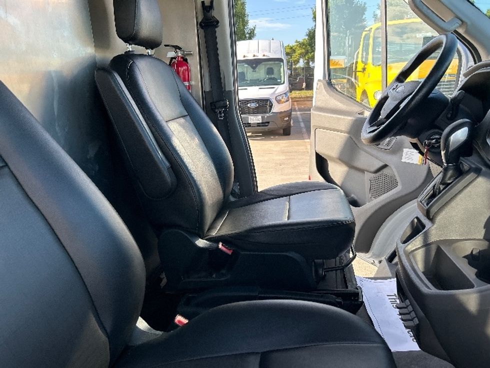 Cargo Van (Panel Van)-Light and Medium Duty Trucks-Ford-2022-Transit 350-Houston-TX-28,746\n\t\tmiles-$ 49,500 - Image 22