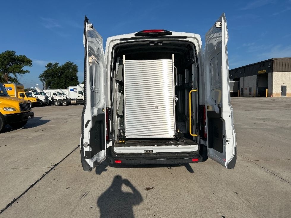 Cargo Van (Panel Van)-Light and Medium Duty Trucks-Ford-2022-Transit 350-Houston-TX-28,746\n\t\tmiles-$ 49,500 - Image 8