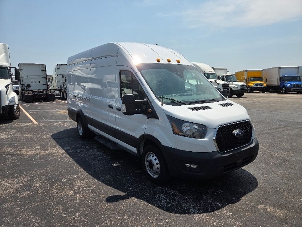 Cargo Van (Panel Van)-Light and Medium Duty Trucks-Ford-2022-Transit 350-Kansas City-MO-30,712\n\t\tmiles-$ 47,250 - Image 1