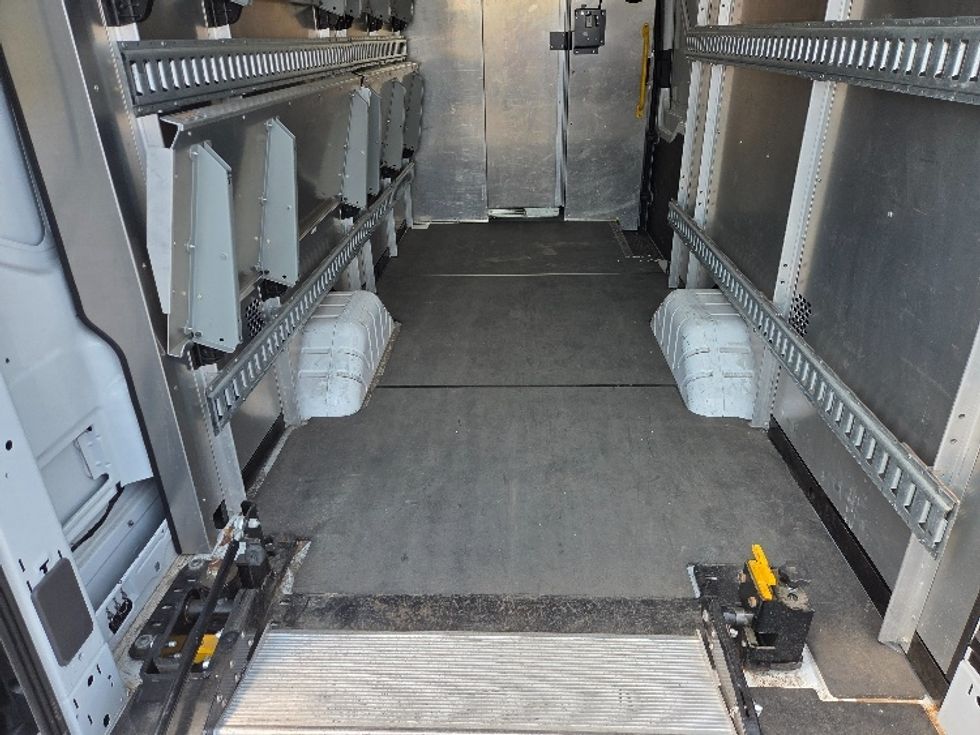 Cargo Van (Panel Van)-Light and Medium Duty Trucks-Ford-2022-Transit 350-Kansas City-MO-30,712\n\t\tmiles-$ 47,250 - Image 10