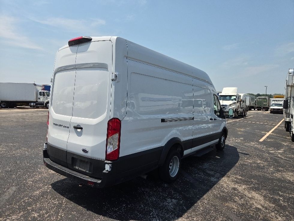 Cargo Van (Panel Van)-Light and Medium Duty Trucks-Ford-2022-Transit 350-Kansas City-MO-30,712\n\t\tmiles-$ 47,250 - Image 13