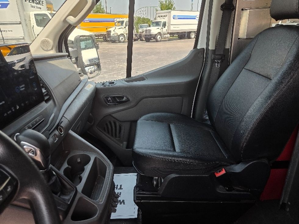 Cargo Van (Panel Van)-Light and Medium Duty Trucks-Ford-2022-Transit 350-Kansas City-MO-30,712\n\t\tmiles-$ 47,250 - Image 19