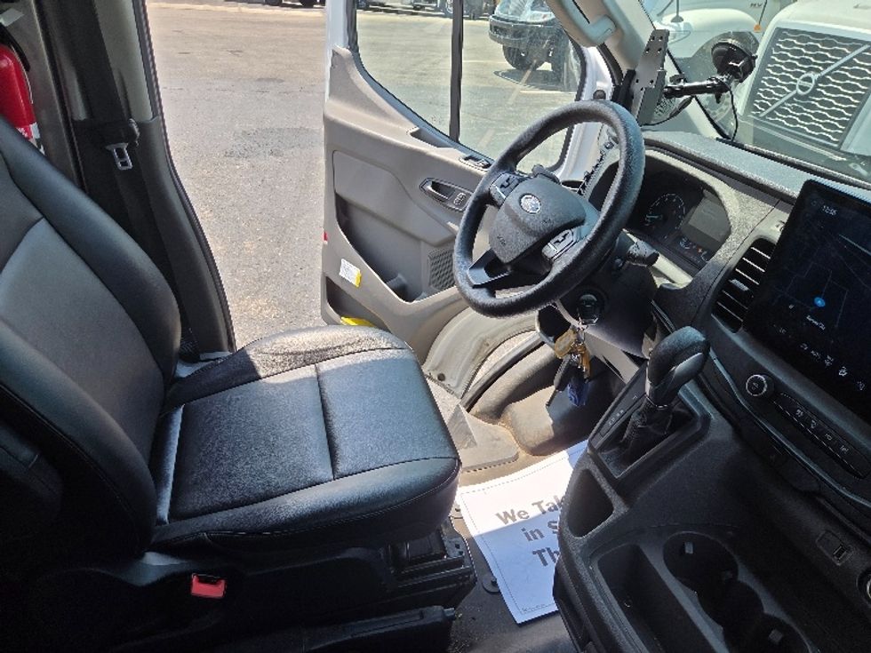 Cargo Van (Panel Van)-Light and Medium Duty Trucks-Ford-2022-Transit 350-Kansas City-MO-30,712\n\t\tmiles-$ 47,250 - Image 22