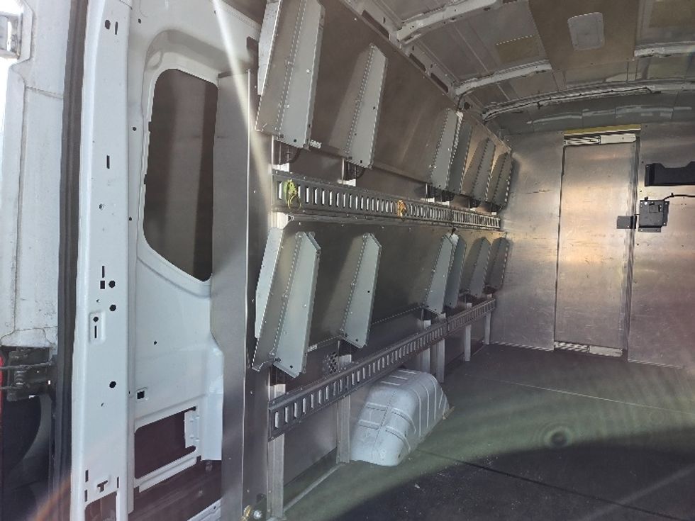 Cargo Van (Panel Van)-Light and Medium Duty Trucks-Ford-2022-Transit 350-Kent-WA-31,692\n\t\tmiles-$ 45,750 - Image 11