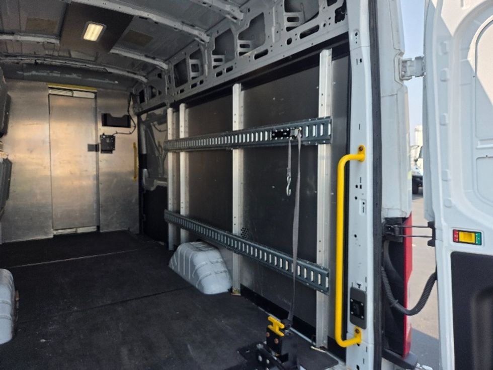 Cargo Van (Panel Van)-Light and Medium Duty Trucks-Ford-2022-Transit 350-Kent-WA-31,692\n\t\tmiles-$ 45,750 - Image 12