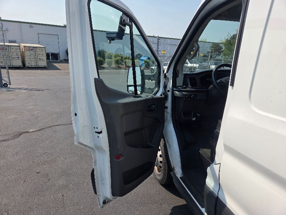 Cargo Van (Panel Van)-Light and Medium Duty Trucks-Ford-2022-Transit 350-Kent-WA-31,692\n\t\tmiles-$ 45,750 - Image 16