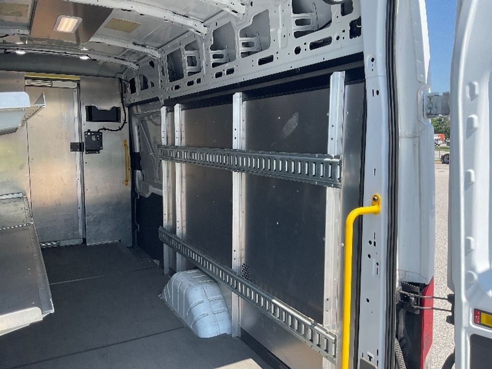 Cargo Van (Panel Van)-Light and Medium Duty Trucks-Ford-2022-Transit 350-Moberly-MO-33,117\n\t\tmiles-$ 49,000 - Image 12