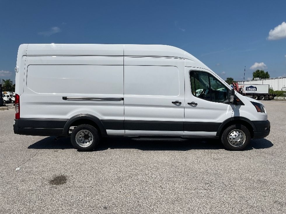 Cargo Van (Panel Van)-Light and Medium Duty Trucks-Ford-2022-Transit 350-Moberly-MO-33,117\n\t\tmiles-$ 49,000 - Image 15